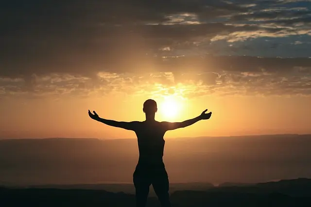 Les Bienfaits de la Méditation en Plein Air pour Équilibrer Votre Esprit