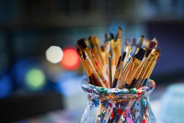 Comment Créer un Atelier Créatif Zen chez Soi